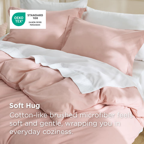 Bedsure duvet cover with zipper closure keeps your insert in place and tidy.
