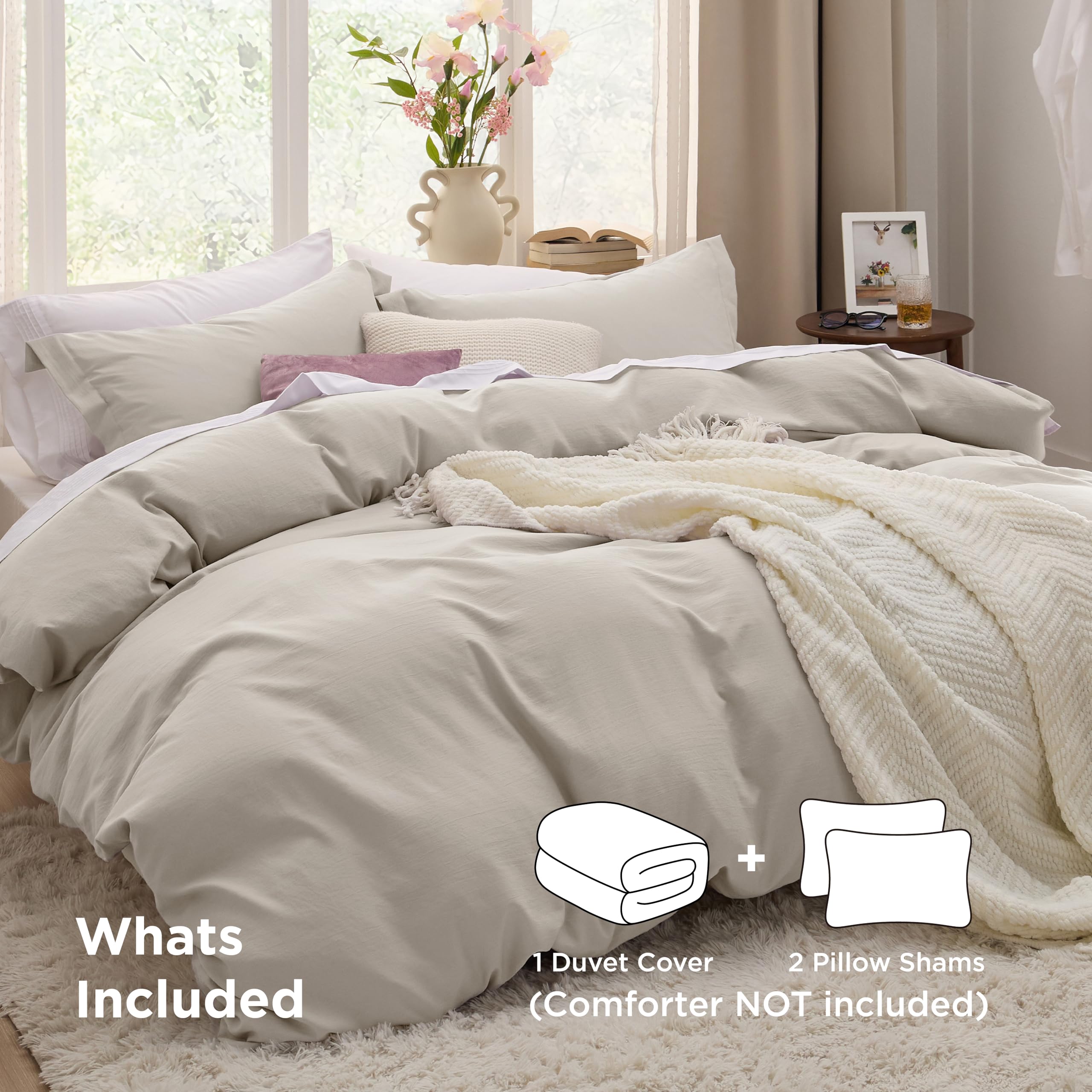 Bedsure duvet cover with zipper closure for quick, secure changes.