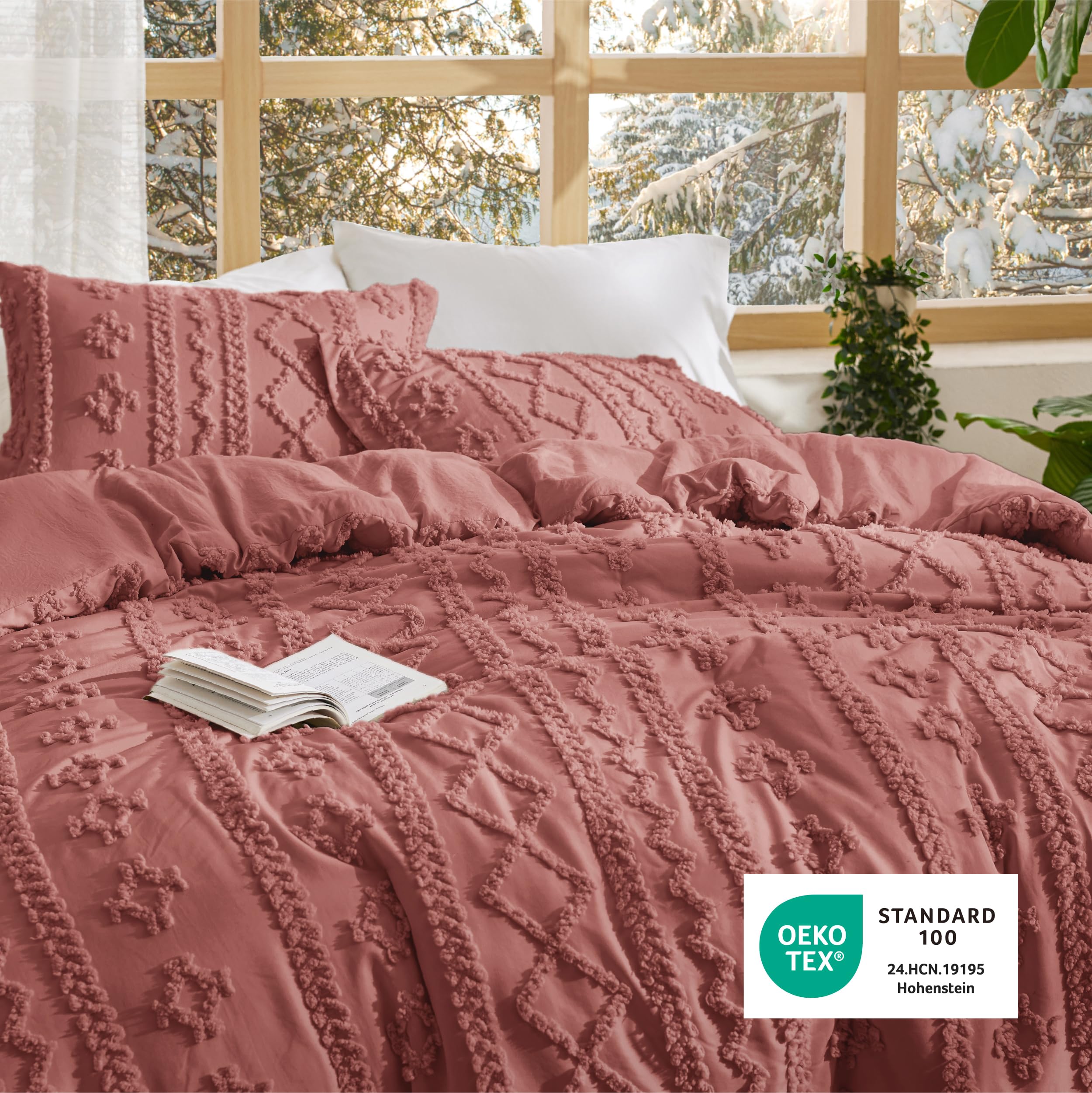Bedsure easy-care machine washable bedding for quick refresh and reuse.