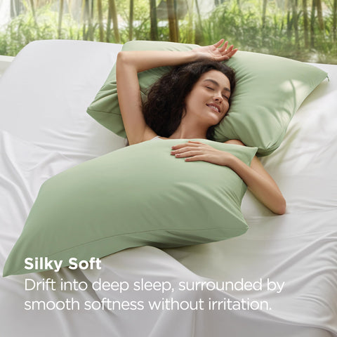 Bedsure easy-care pillowcase is machine washable for simple maintenance.