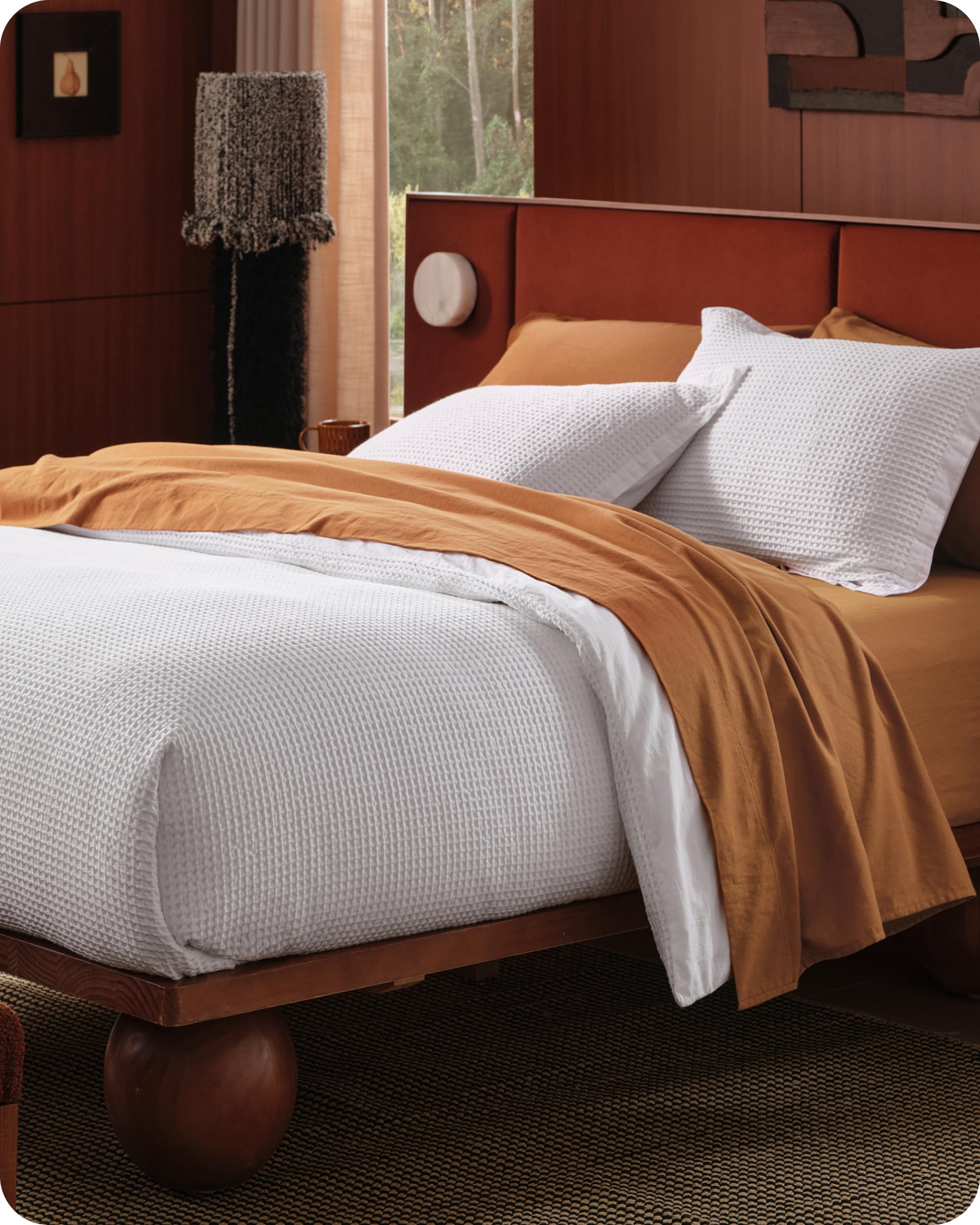 Bedsure easy-care duvet cover resists wrinkling and softens with washing.