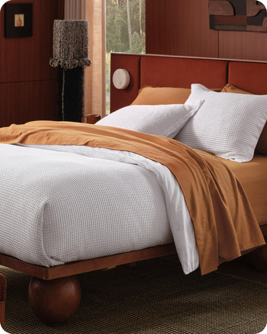 Bedsure easy-care duvet cover resists wrinkling and softens with washing.