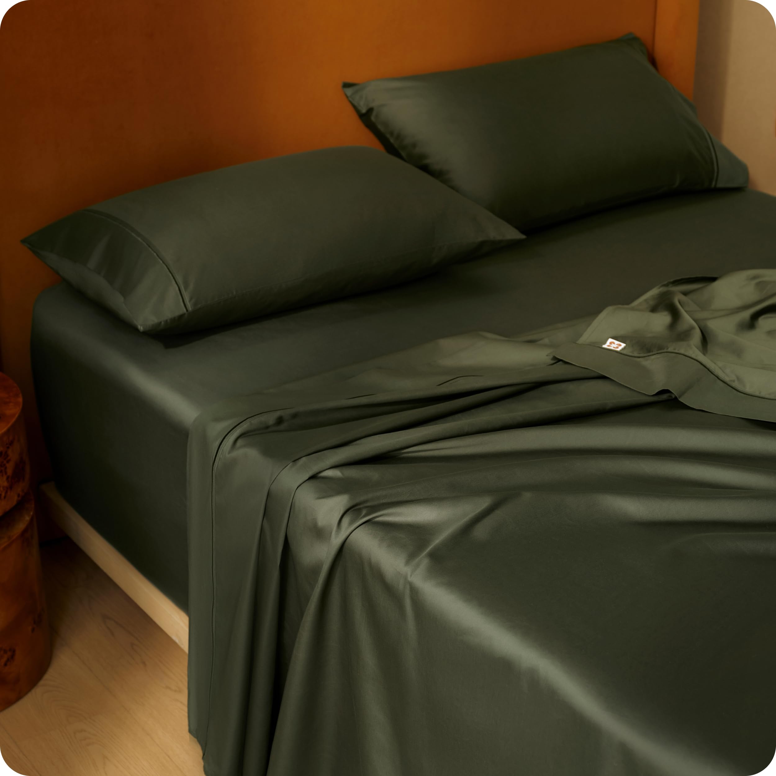 Bedsure packaging includes reusable drawstring bag for simple storage and gifting.