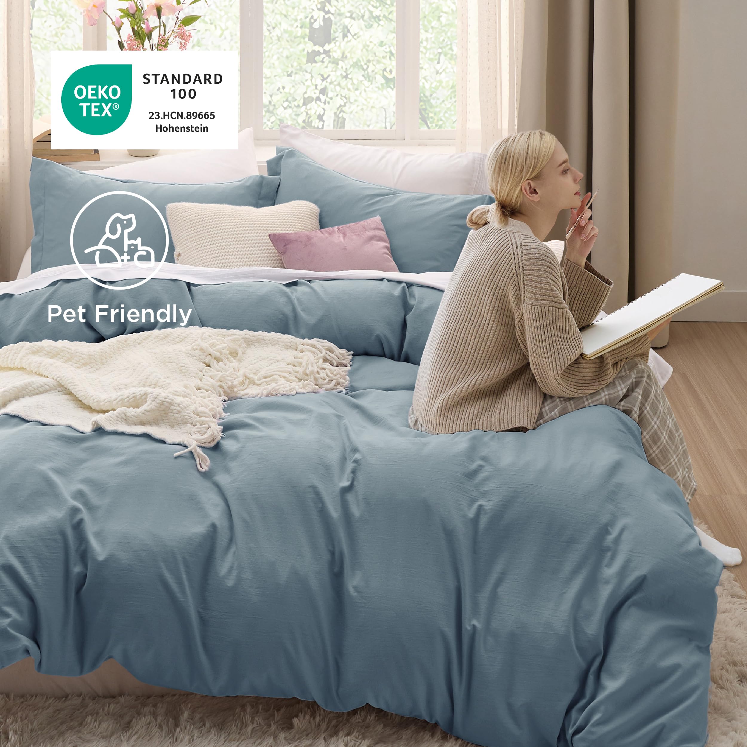 Eight corner ties keep the duvet insert secure inside Bedsure cover.