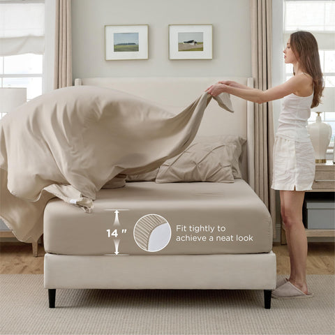 Bedsure fade-resistant microfiber resists pilling and shrinking over time.