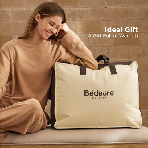 Bedsure storage bag keeps the comforter organized when not in use
