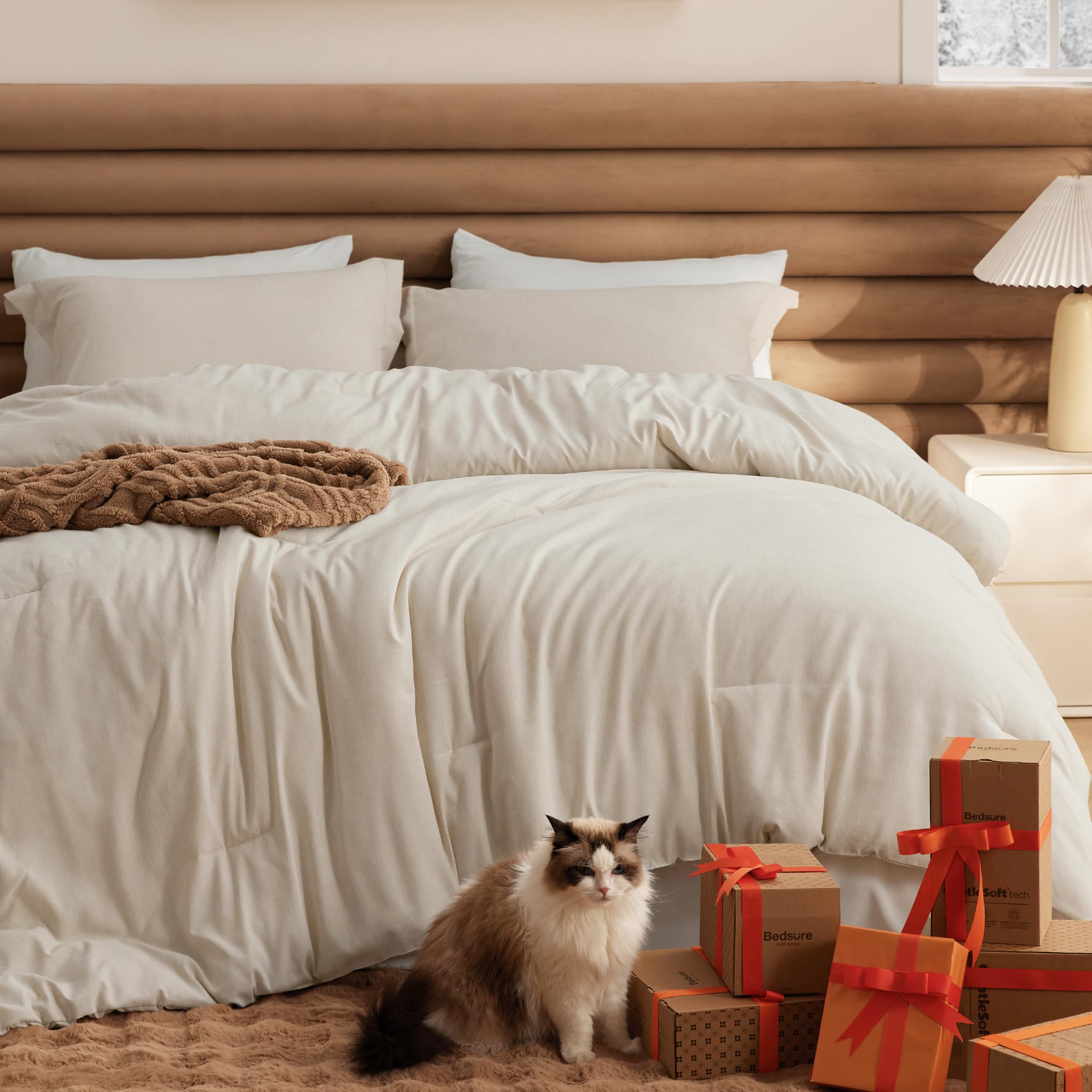 Bedsure full comforter set beige flatlay for easy shopping.