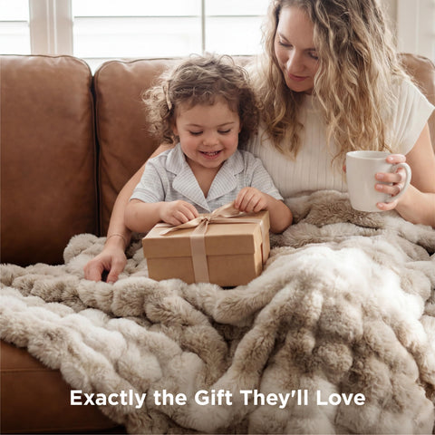 Bedsure GentleSoft 220 GSM milk velvet back provides silky warmth against the skin.