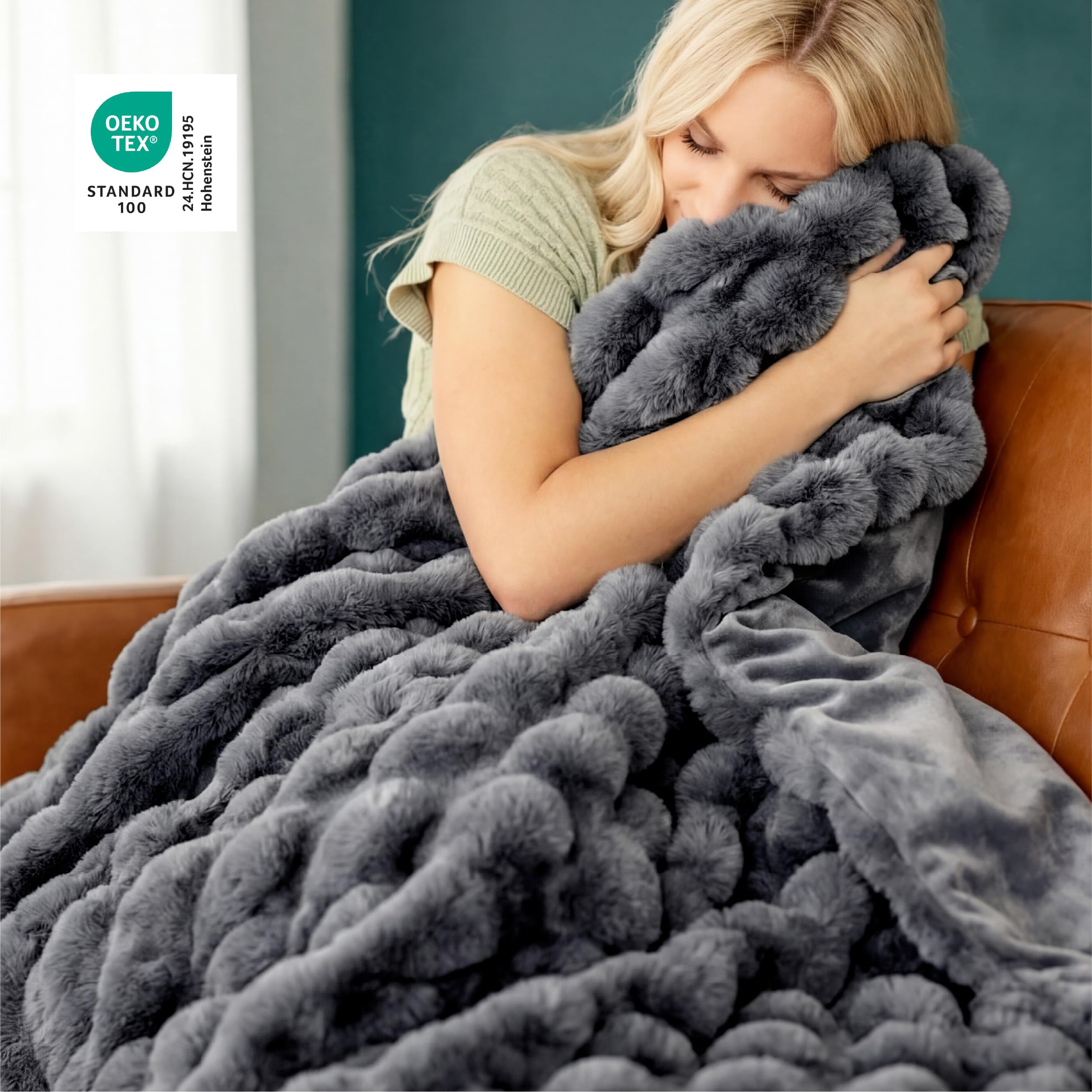 Bedsure GentleSoft back milk velvet texture feels skin-friendly and soft