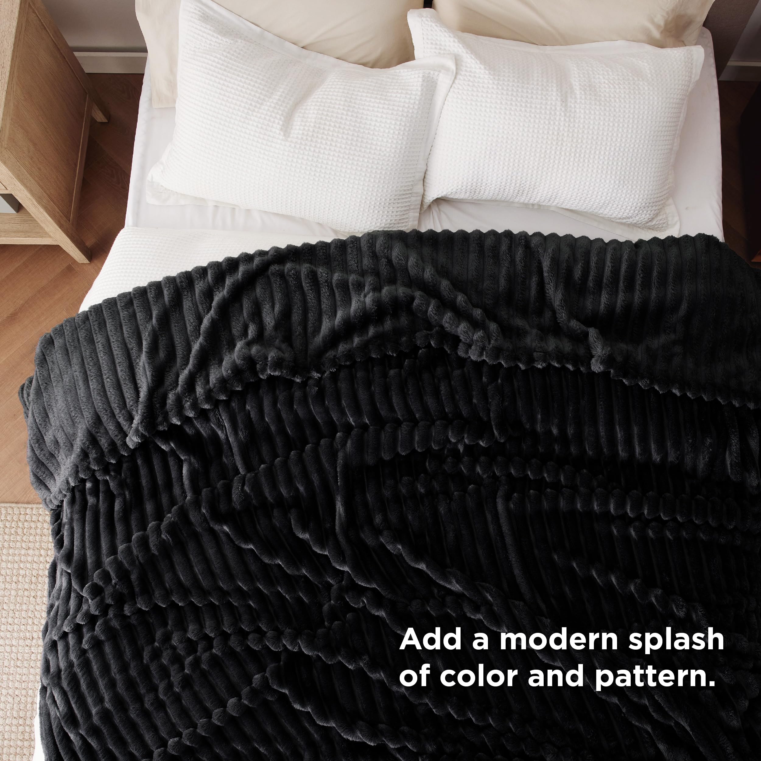 Bedsure GentleSoft blanket dye finish helps colors stay vibrant after washing.