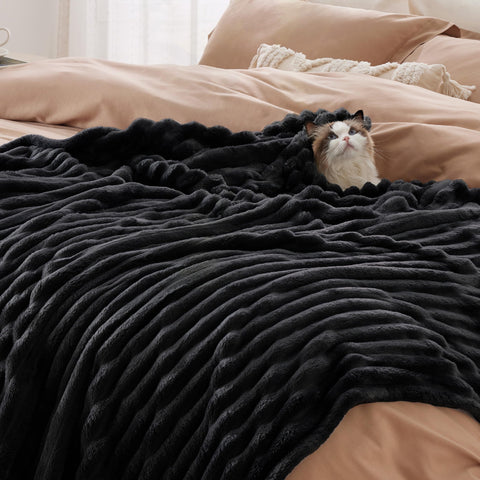 Bedsure GentleSoft blanket stitching detail shows durability and neat seams.