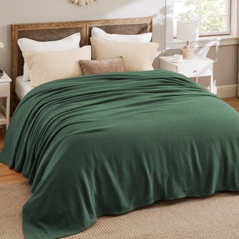 Bedsure GentleSoft uses active dyeing to maintain soft feel and odor-free comfort.