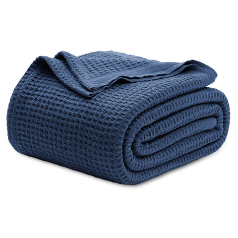 Bedsure Gentlesoft waffle-weave blanket adds cozy queen-size warmth