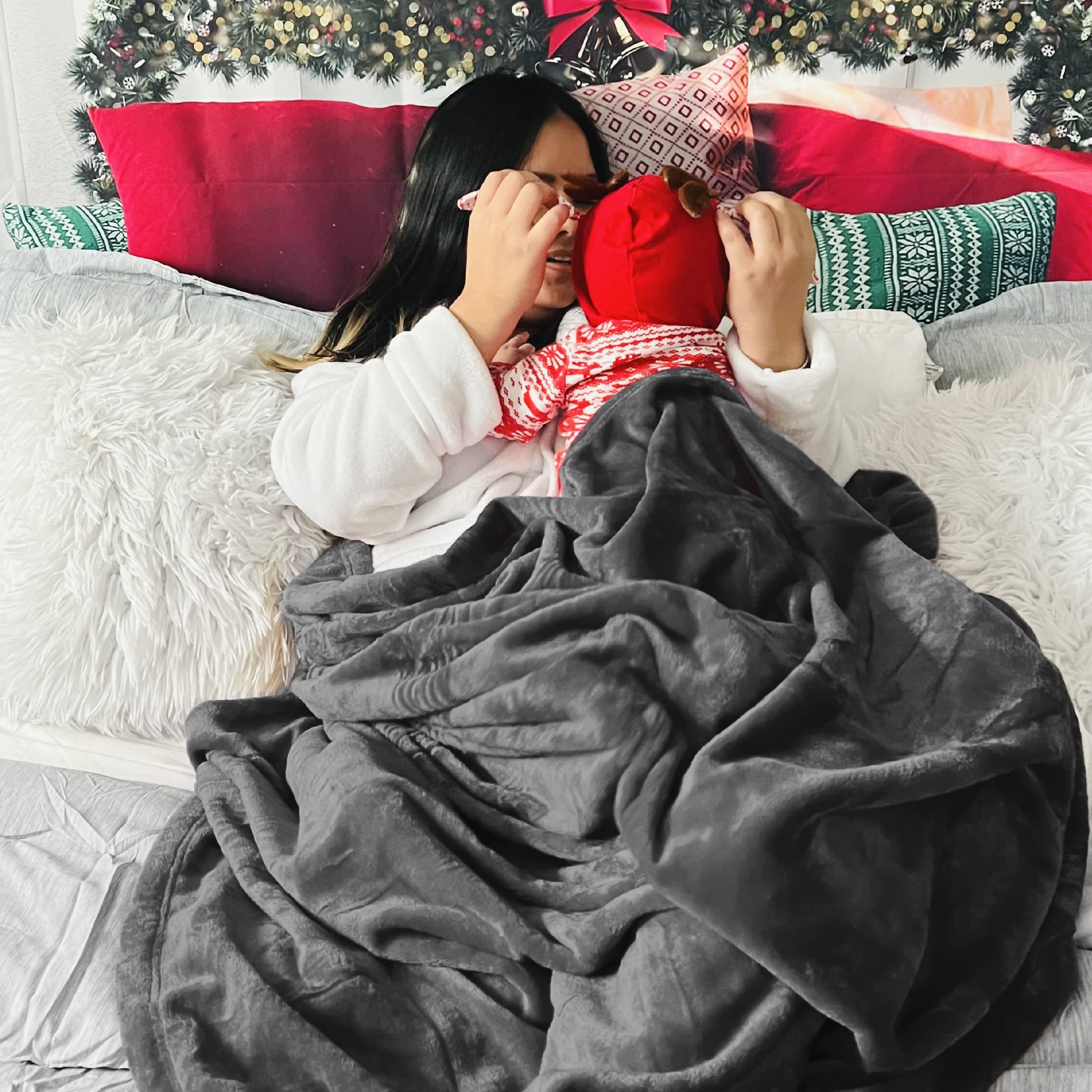 Bedsure GentleSoft blanket with neat stitching highlights durability at the seams.