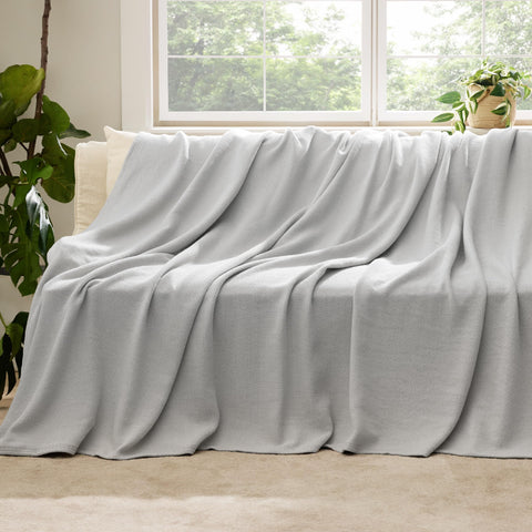 Bedsure GentleSoft cotton blanket offers breathable warmth during warmer evenings or campus study sessions.