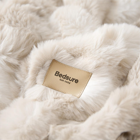 Bedsure GentleSoft gift-ready packaging adds thoughtful flair for birthdays and holidays.