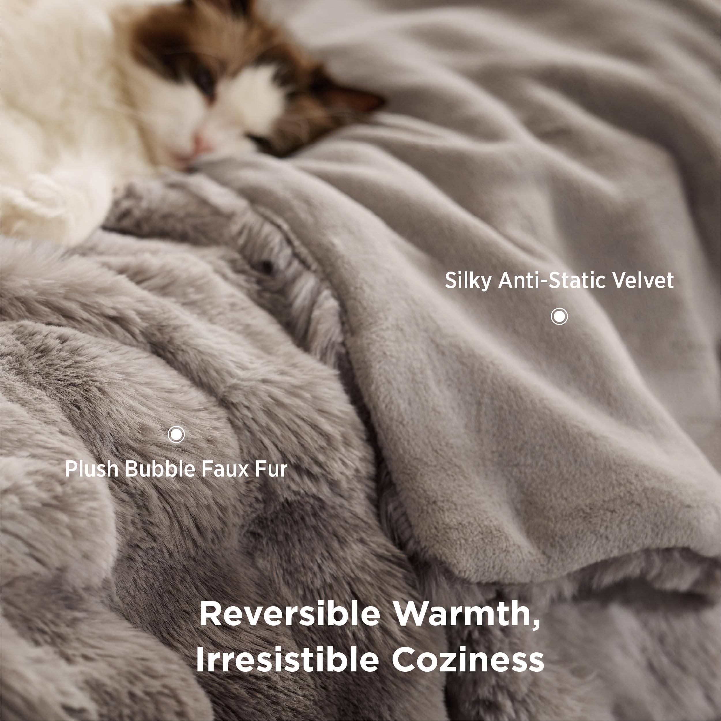 Bedsure GentleSoft double-sided surface offers plush and velvet warmth.