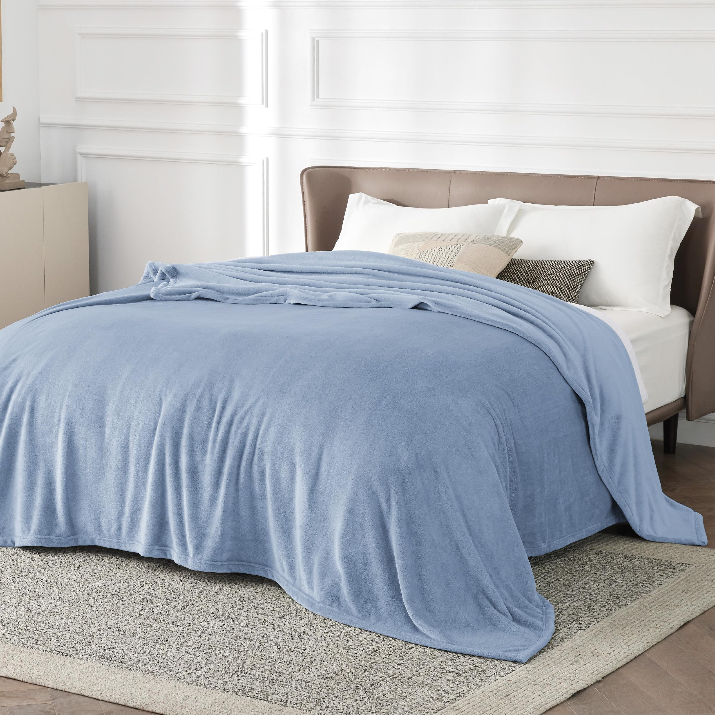 Bedsure GentleSoft fleece blanket close-up texture showing plush warmth