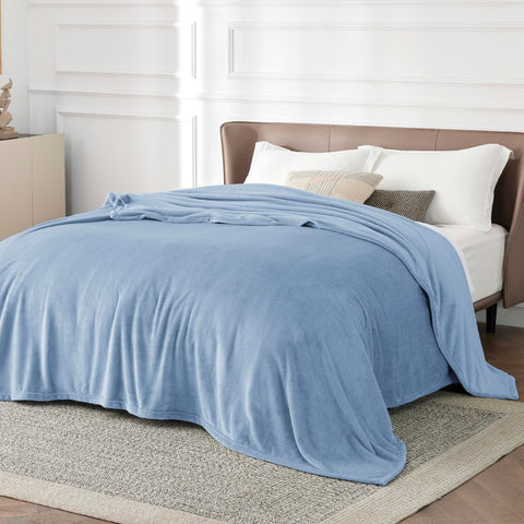 Bedsure GentleSoft fleece blanket close-up texture showing plush warmth