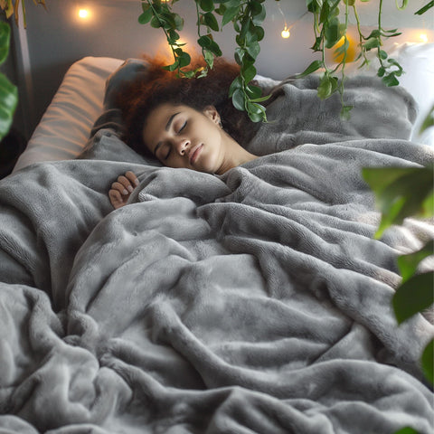 Bedsure GentleSoft fleece blanket folded, highlighting neat stitching detail