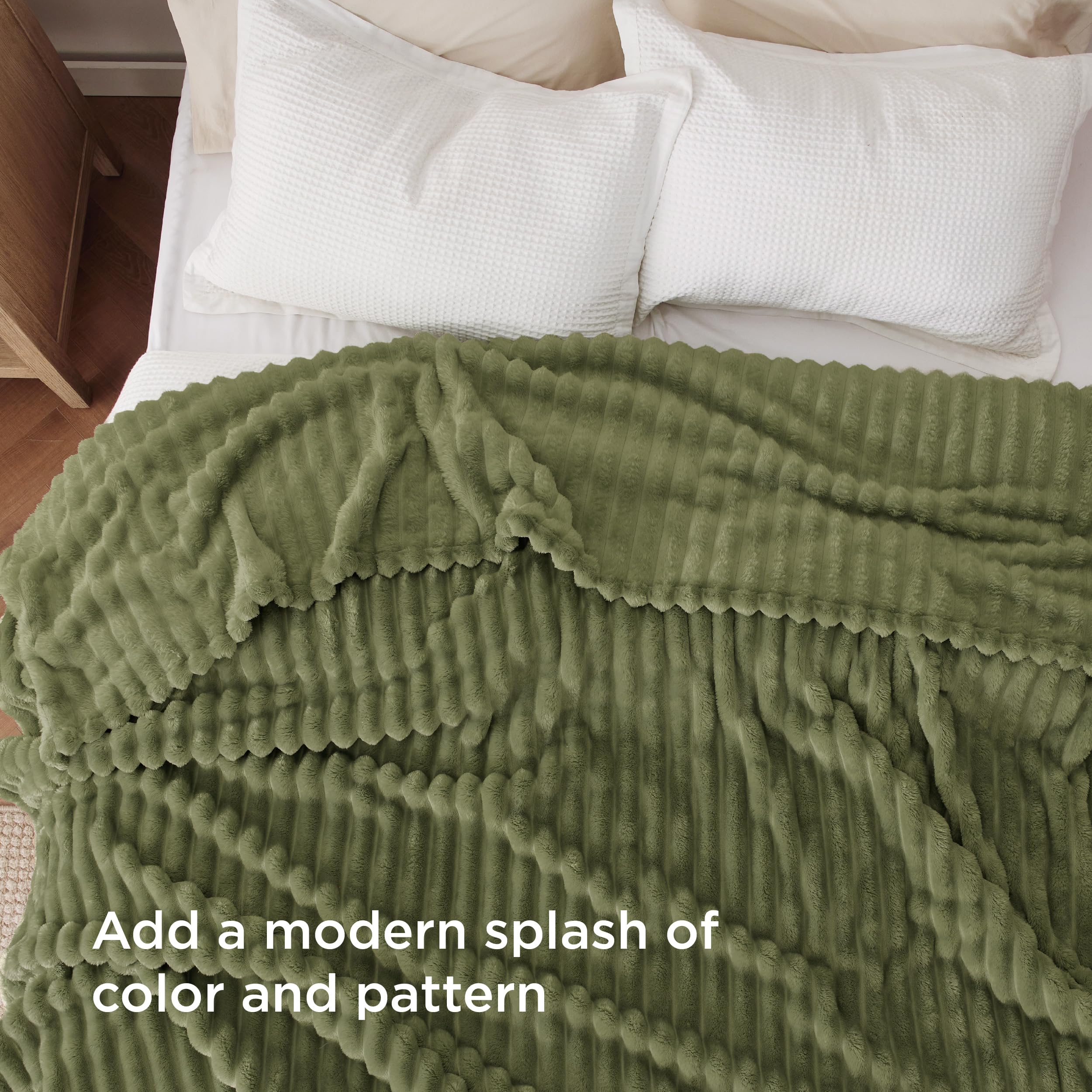 Bedsure GentleSoft fleece king blanket close-up of ultra-soft microfiber