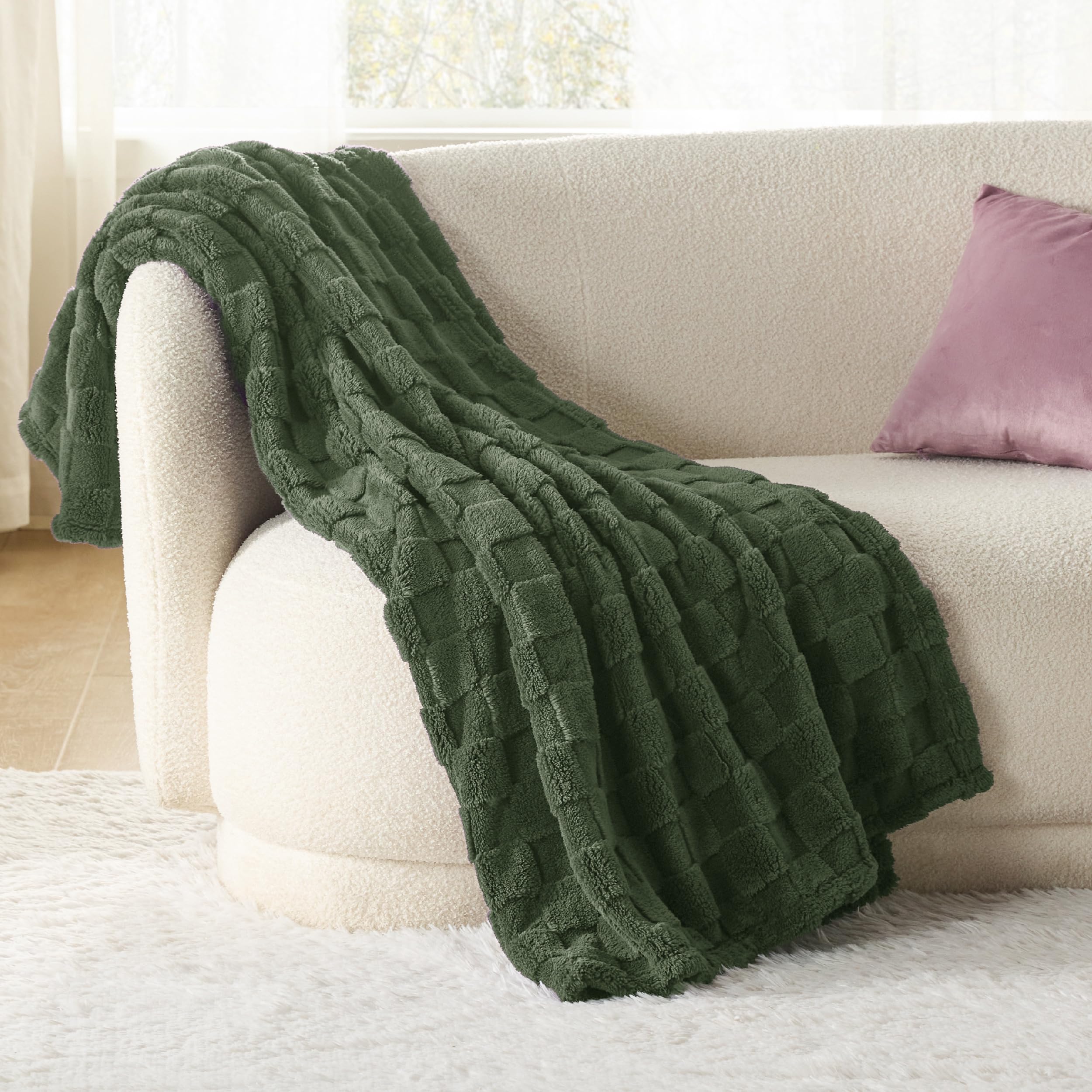 Bedsure GentleSoft fabric-detail closeup shows plush microfiber and checker texture
