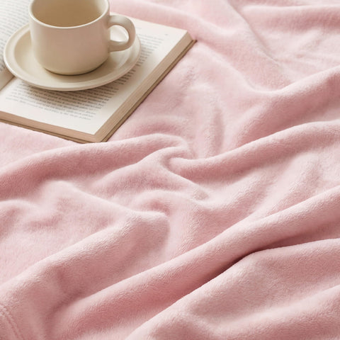 Bedsure GentleSoft pink fleece blanket suitable for outdoor use on chilly evenings