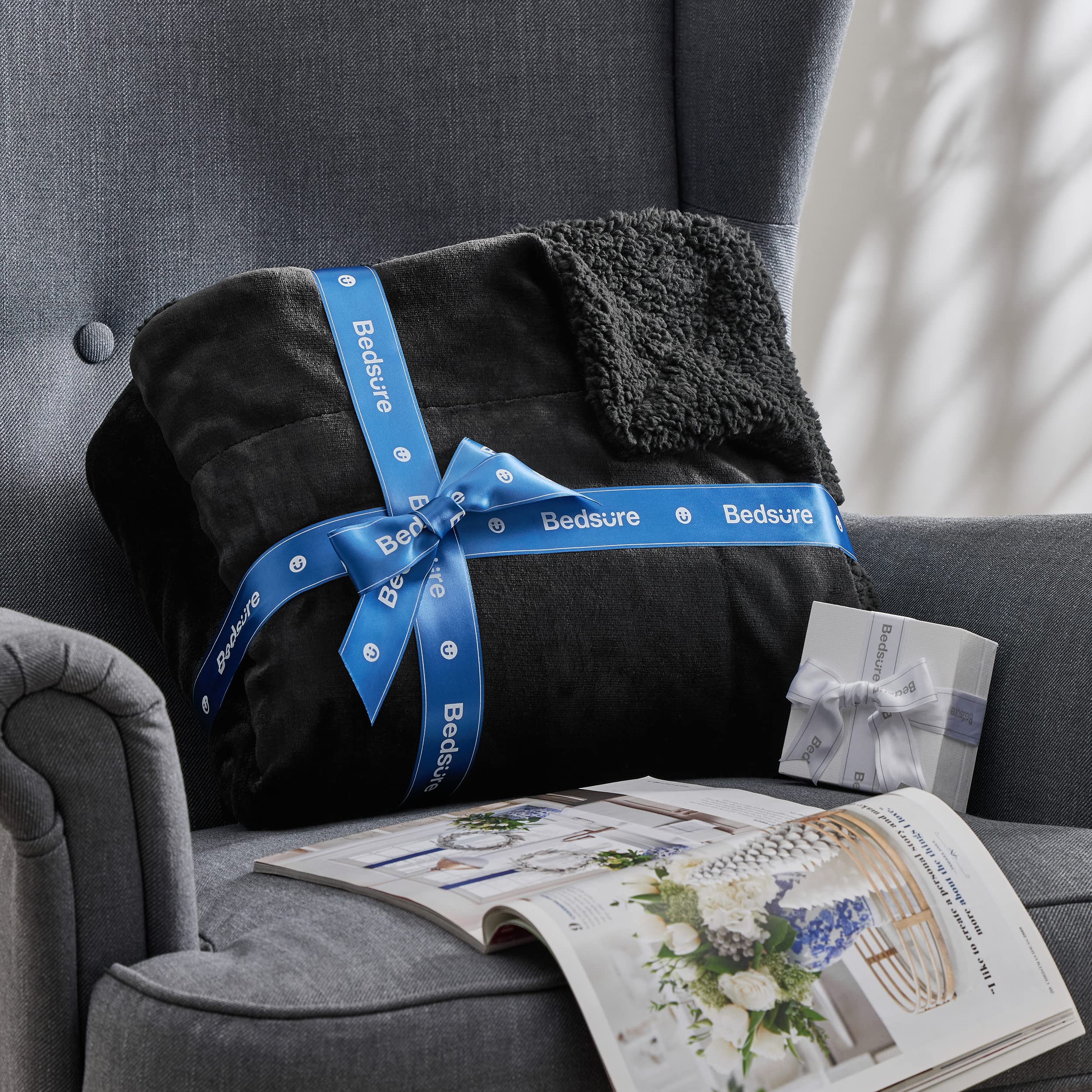 Bedsure GentleSoft Sherpa Blanket close-up fabric reveals plush fleece and Sherpa softness.