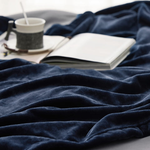 Bedsure GentleSoft throw navy seam detail showcases durable stitching