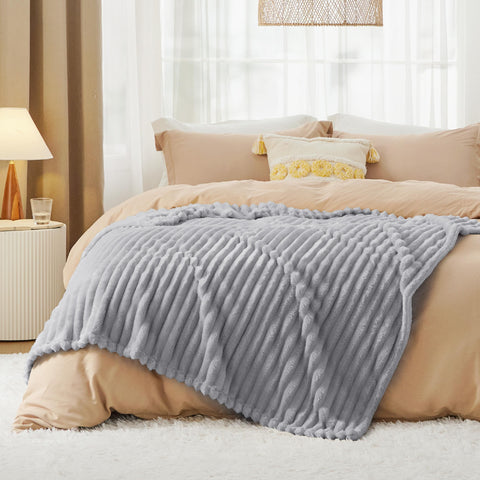 Bedsure GentleSoft blanket care-ready label for easy washing.