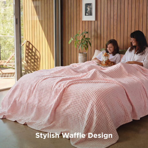 Bedsure gift-ready queen size blanket packaged for gifting occasions.