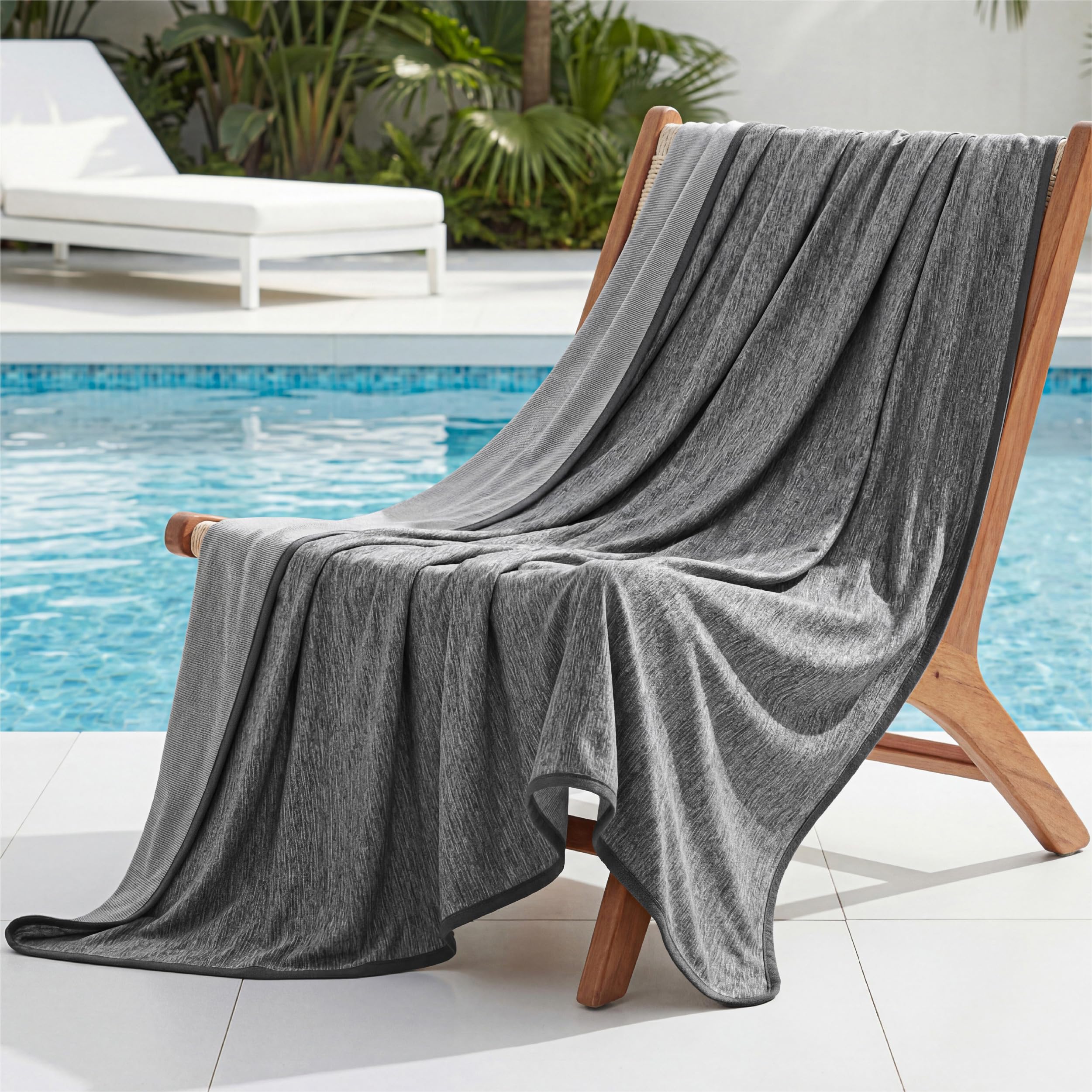 Bedsure gift-ready packaging highlights a thoughtful summer gift.