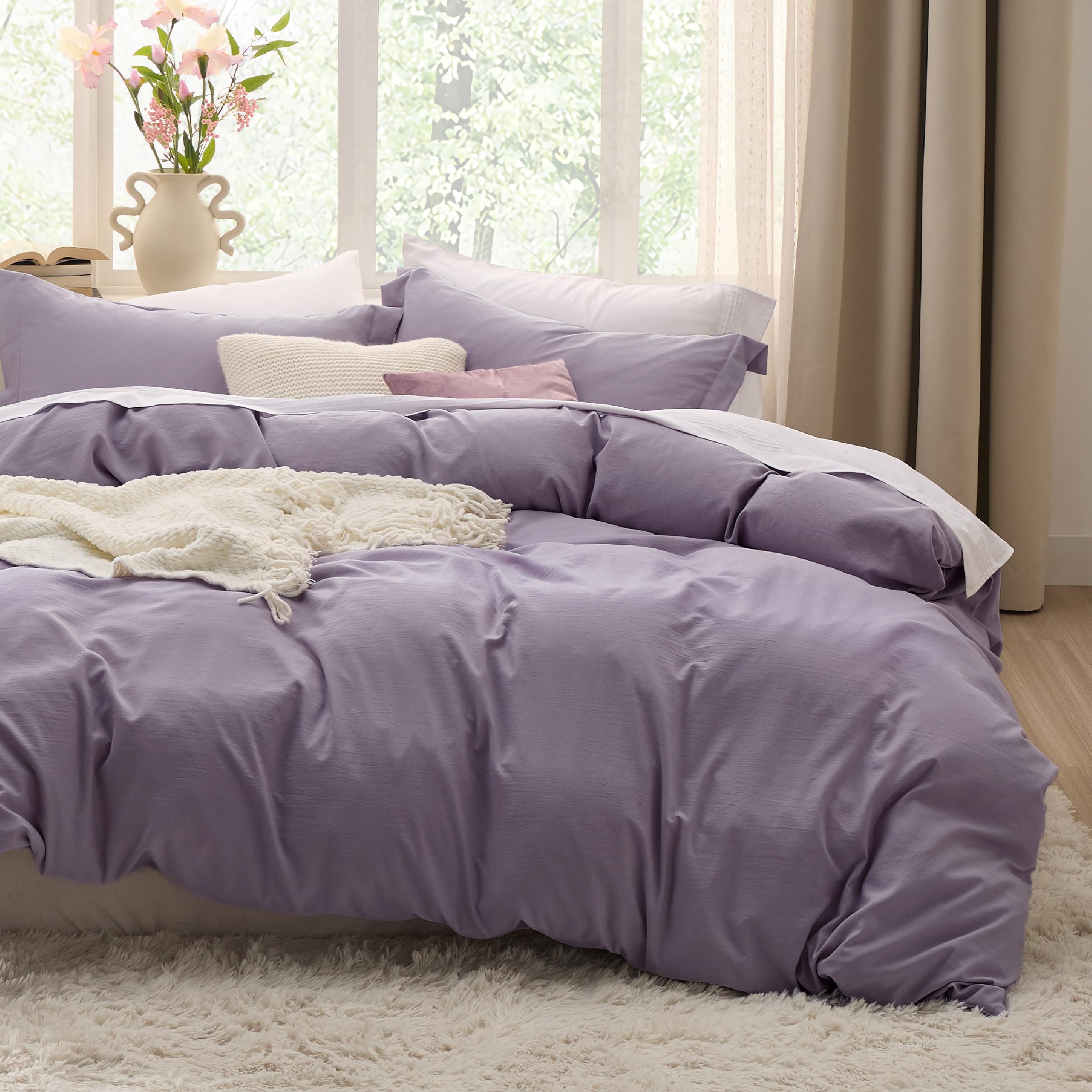 Bedsure grayish purple queen duvet cover delivers ultra-soft, breathable comfort.