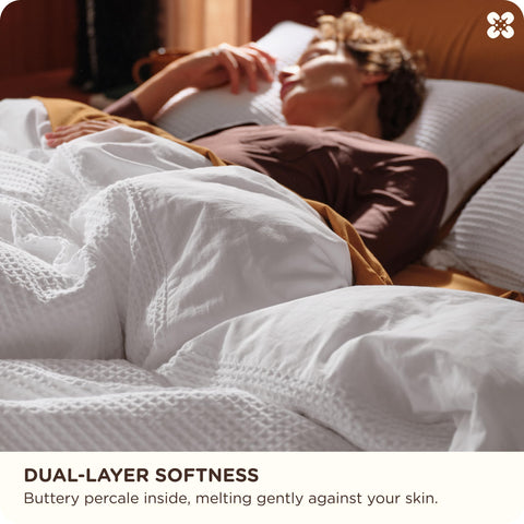 Bedsure duvet cover features hidden buttons and spare button for tidy closure.
