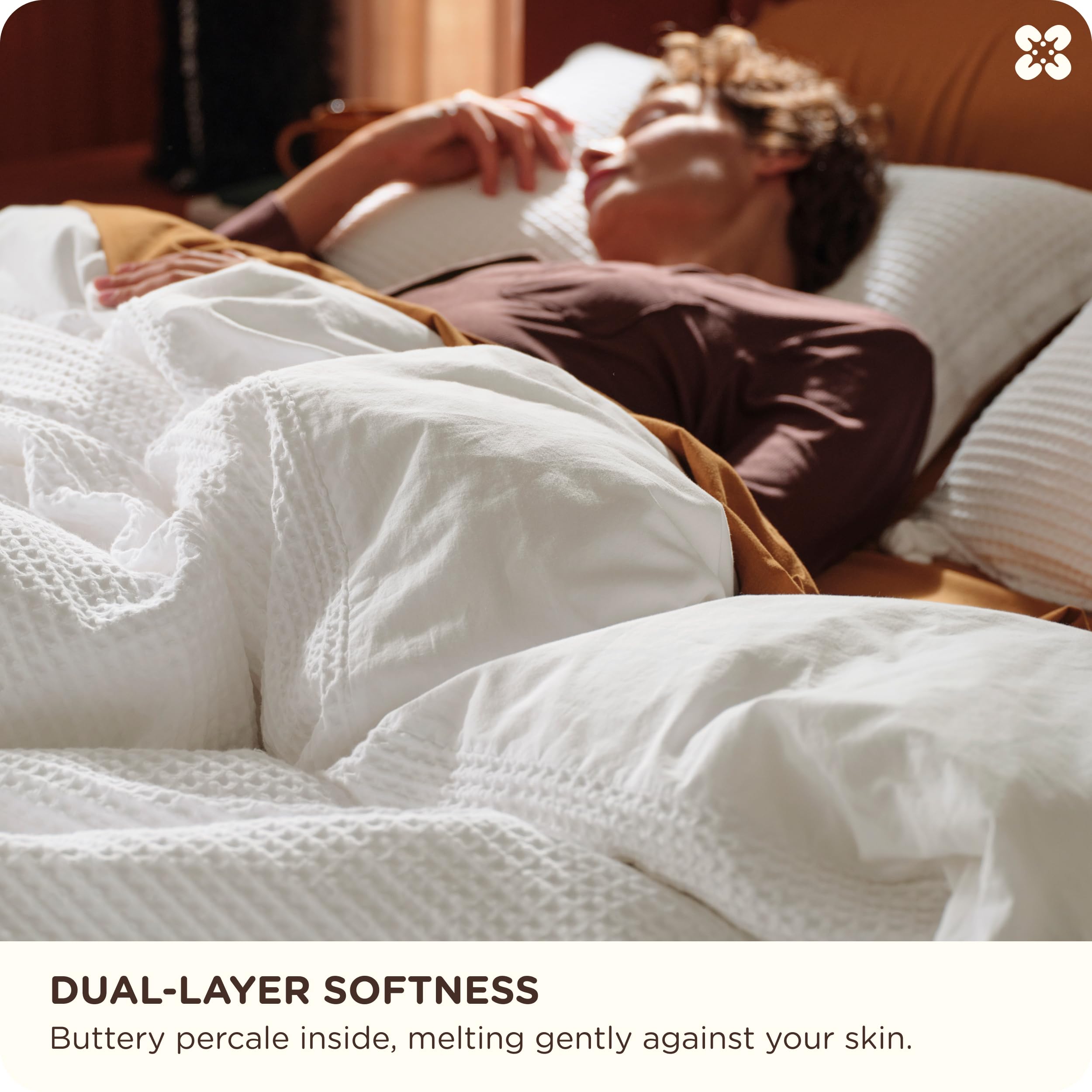 Bedsure hidden-buttons detail emphasizes secure closure and tidy look.