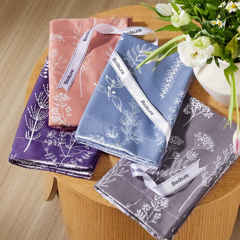 Bedsure Infinity Blue packaging suggests a ready-to-gift option.