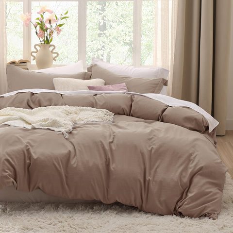 Bedsure khaki duvet cover with queen size 90x90 offers a soft, breathable touch