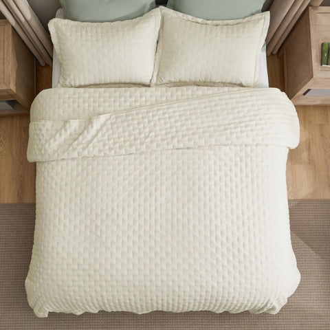 Bedsure OEKO-TEX certified cover ensures safe, breathable fabric for nightly use.