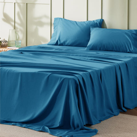 Bedsure king-size teal blue soft-closeup showing buttery softness for cooler nights.