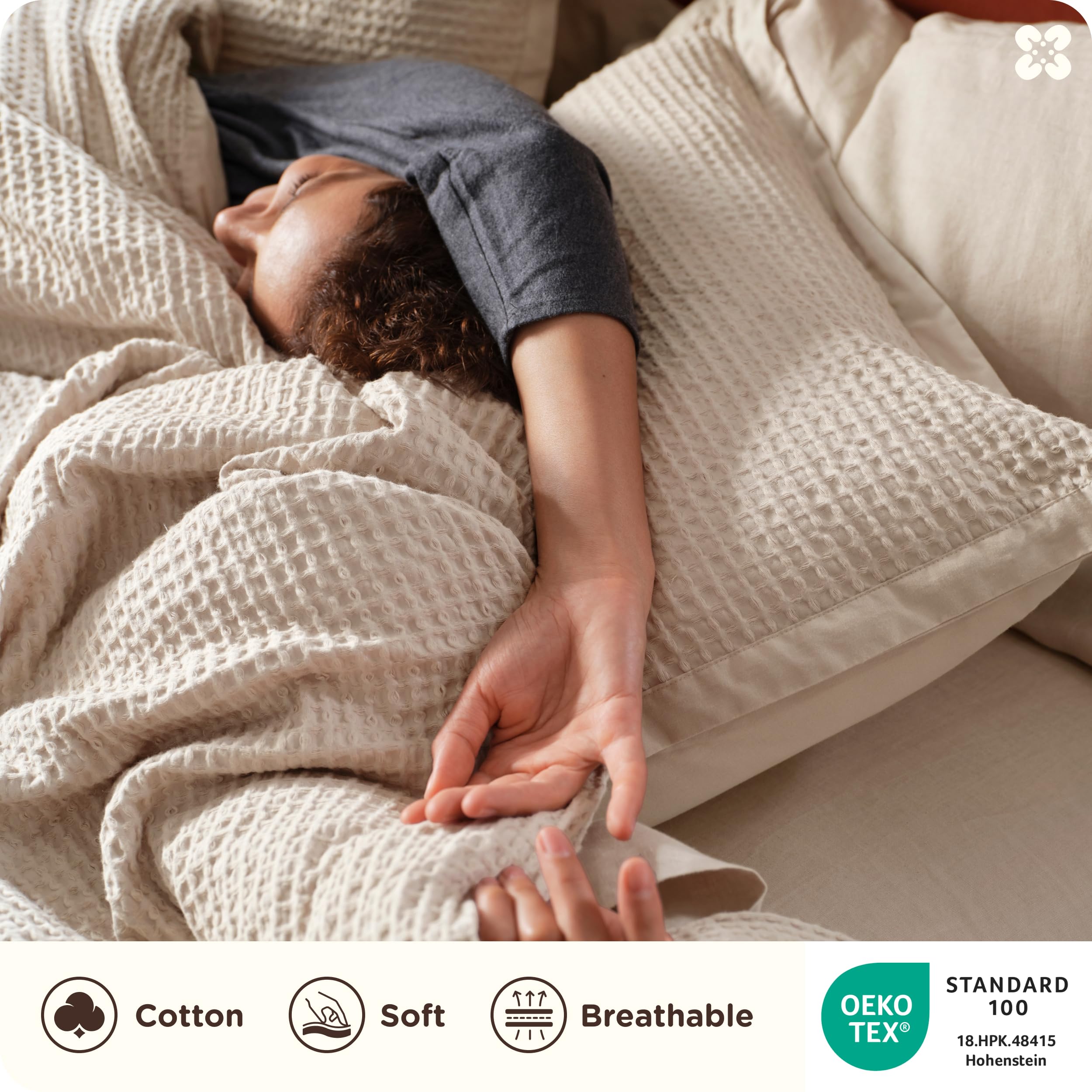 Bedsure king-size duvet cover with 8 corner ties keeps bedding in place.