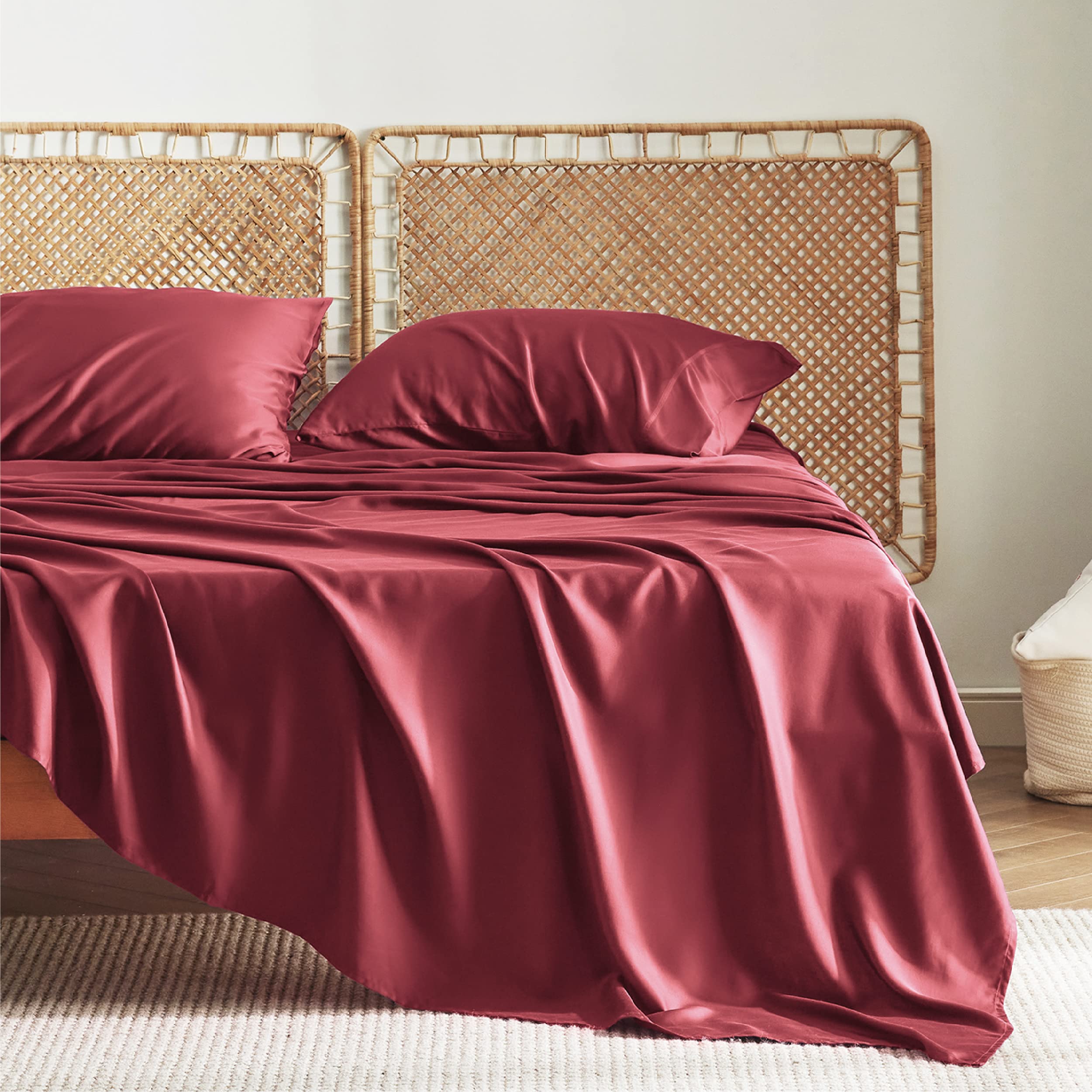Bedsure cooling fitted sheet demonstrates a secure 16-inch deep pocket fit on a large mattress.