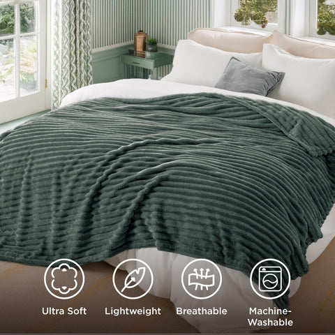 Bedsure lightweight warmth ideal for year-round comfort.