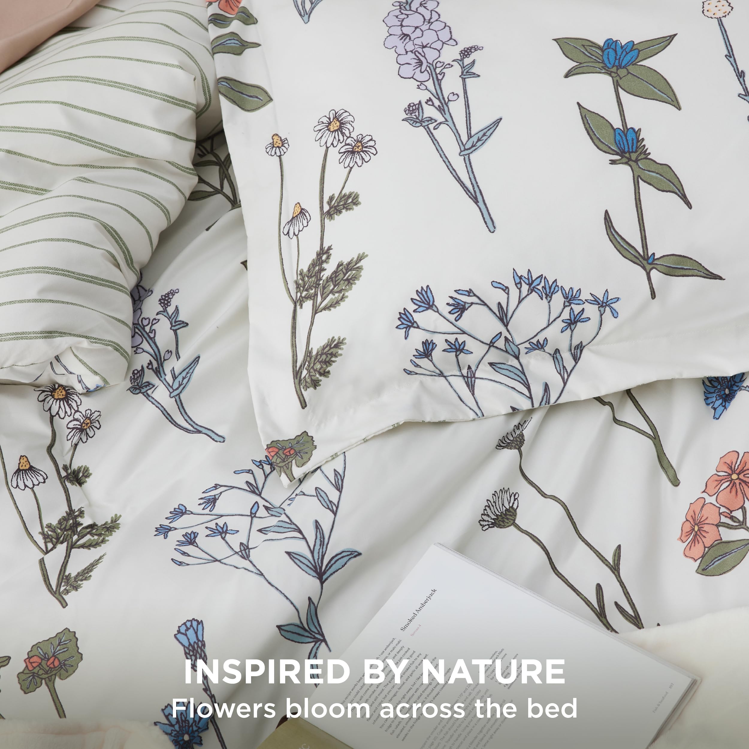 Bedsure lightweight warmth delivers cloud-like comfort without heaviness.