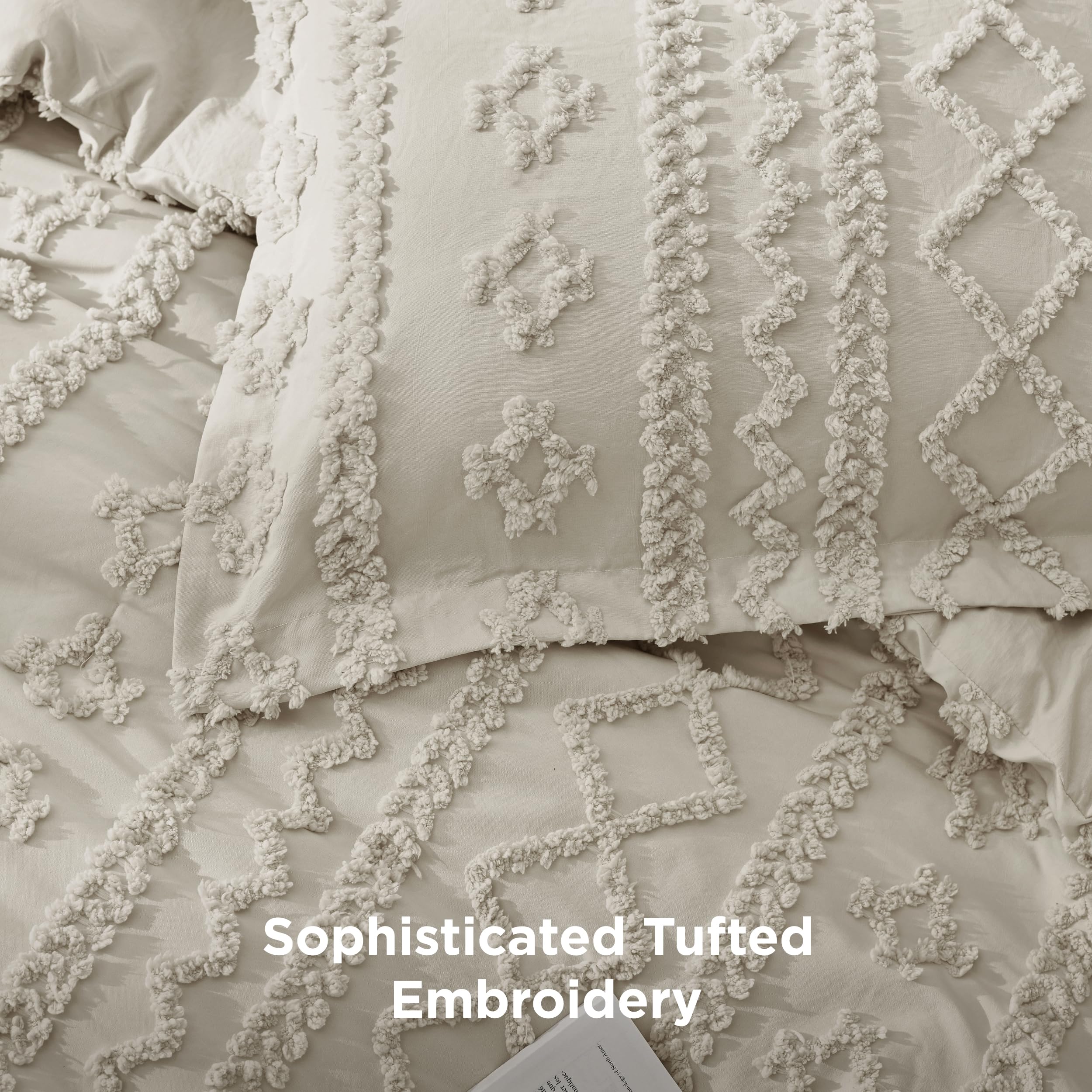 Bedsure machine-washable comforter set for easy home care.