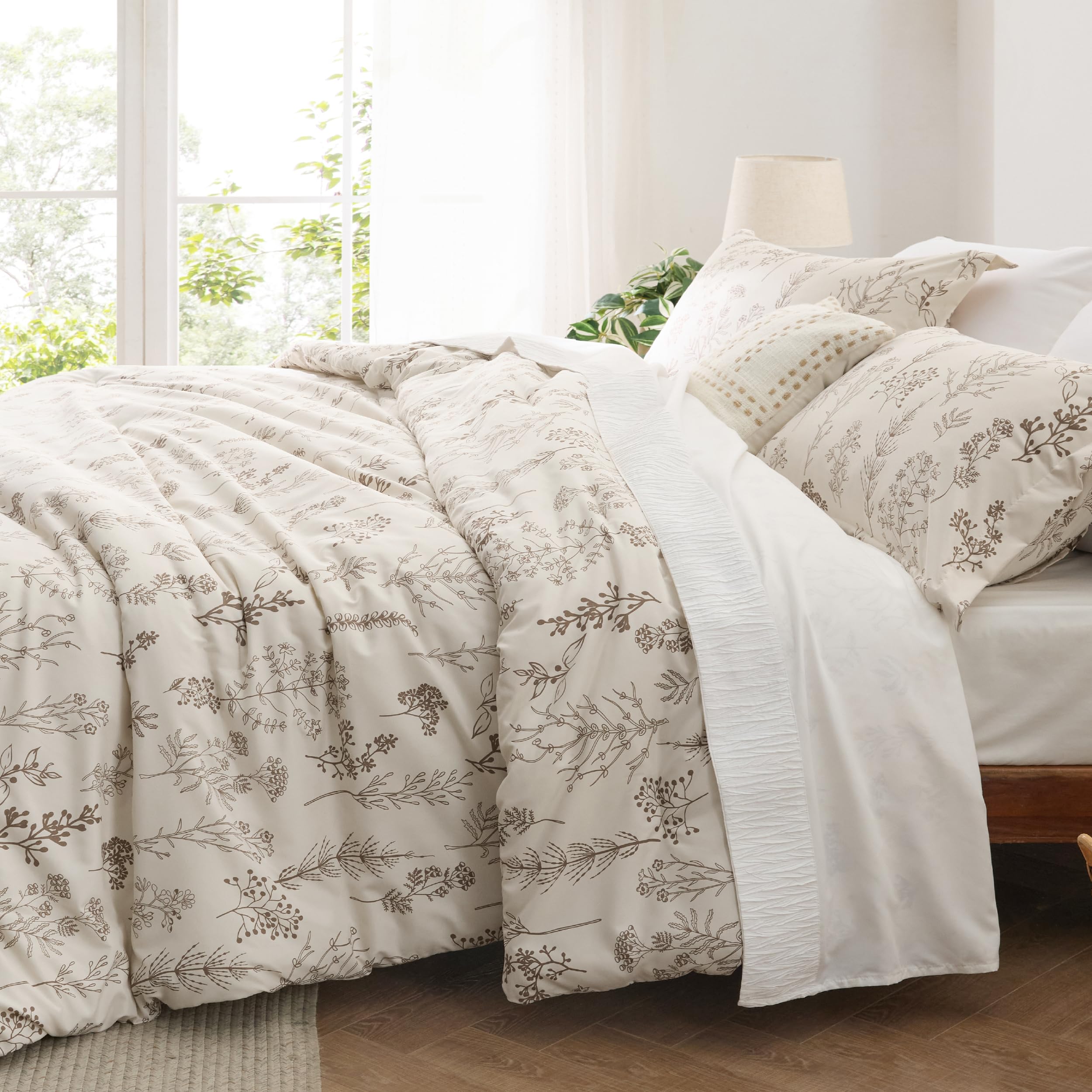 Bedsure pillow shams matched with the comforter for finished look