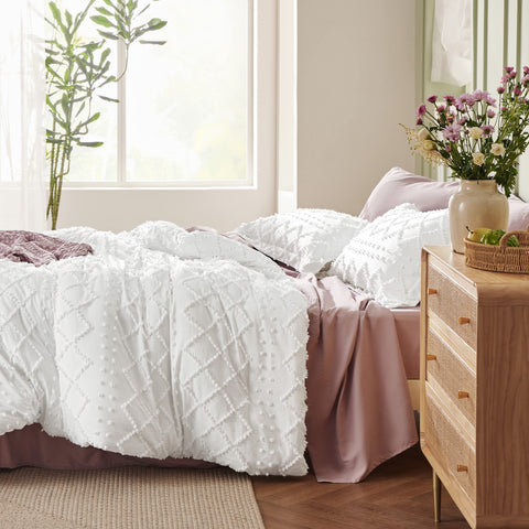 Bedsure two pillow shams included with the set for coordinated styling