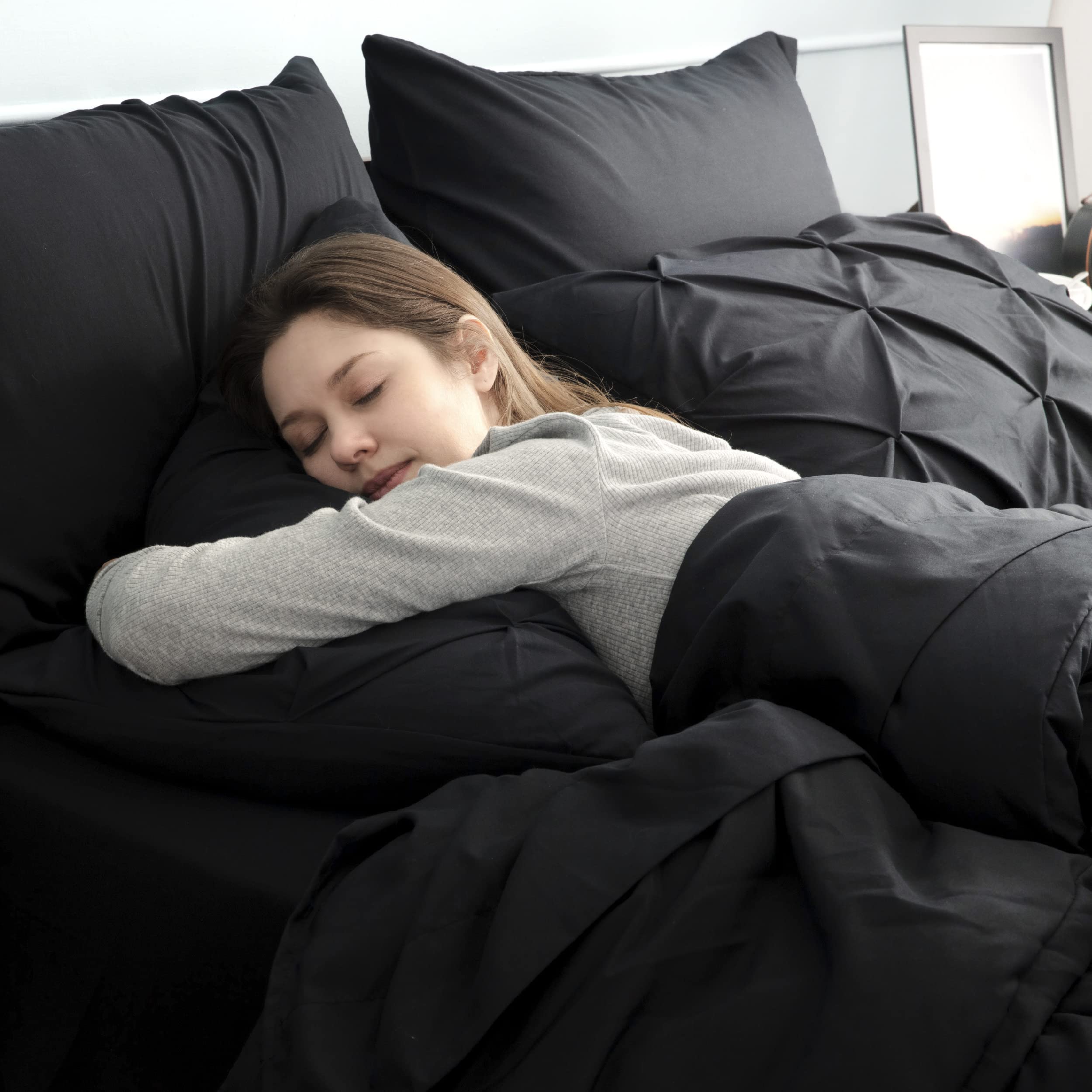 Bedsure pillowcases and shams showcase coordinated styling and secure closures.