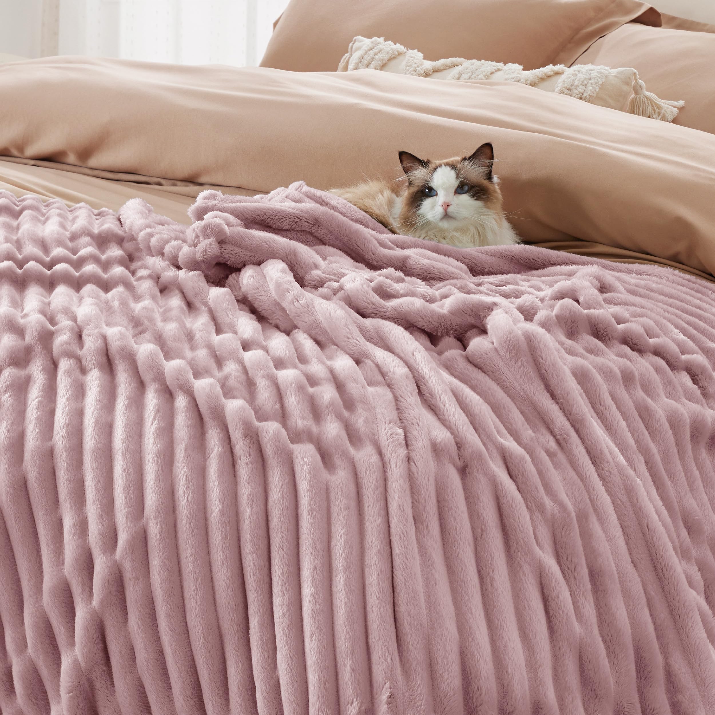 Bedsure soft blanket neatly packaged, ready as a gift.