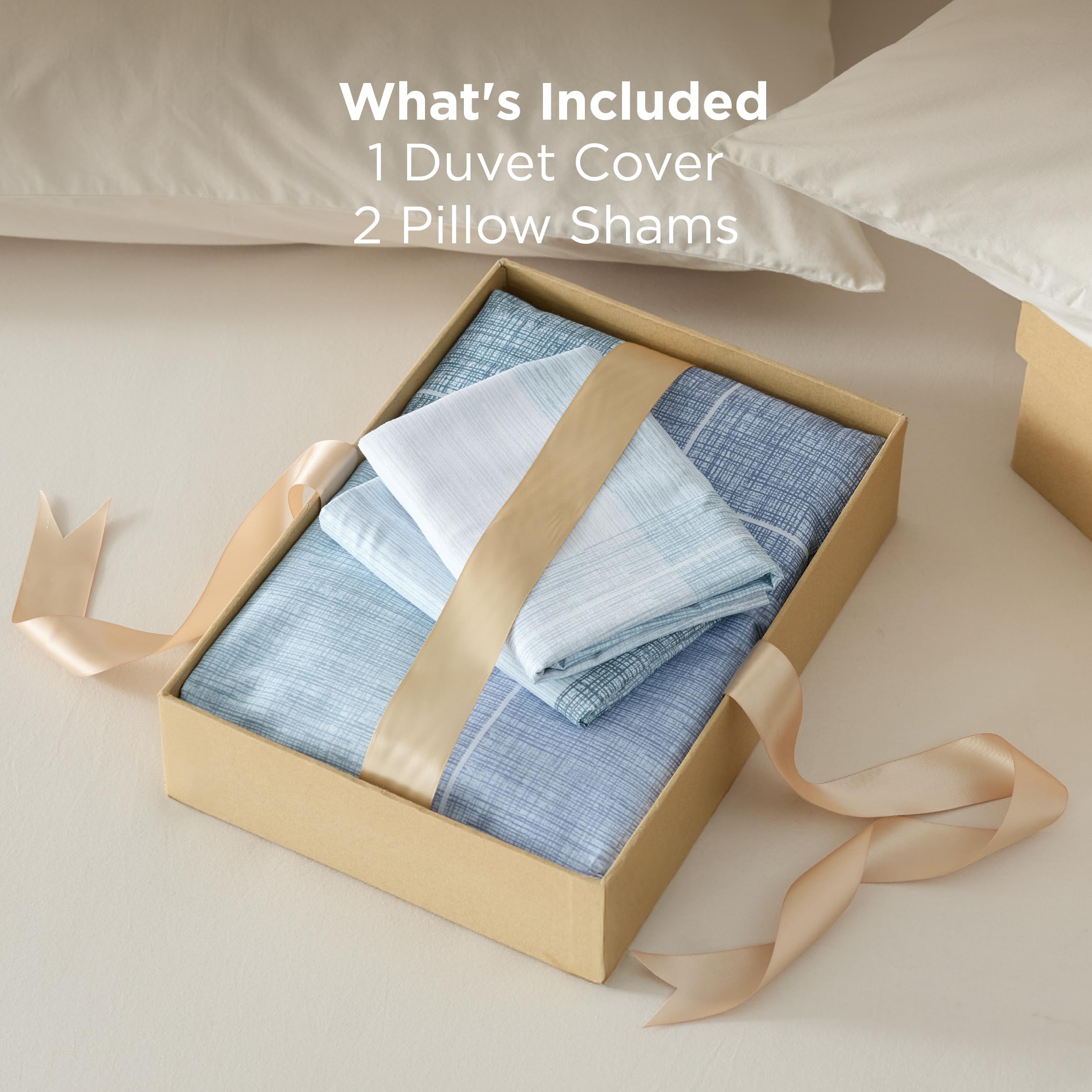 Bedsure durable polyester microfiber fabric withstands washes while staying vivid.
