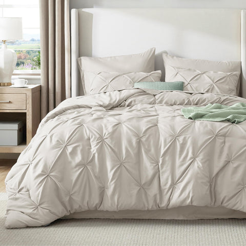 Bedsure 7-piece bedding kit includes sheets and shams for complete comfort